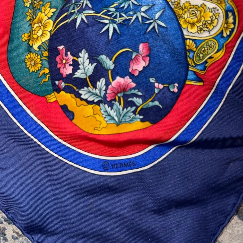 Hermès Qu'importe Le Flacon Silk Scarf